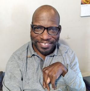 Meet your Posher, Dennis